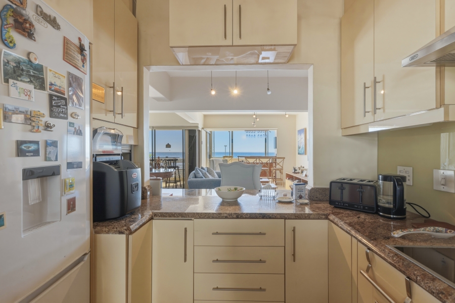 3 Bedroom Property for Sale in Sea Point Western Cape